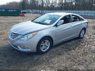 2013 Hyundai Sonata, VIN 5NPEB4AC1DH767090. Фото 2 з 6 з аукціону IAAI. Каталог авто зі США OpenDataCar.
