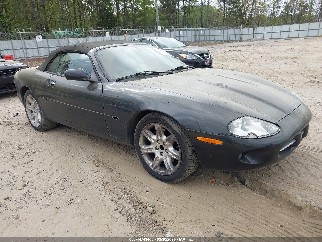 2000 Jaguar XK-Series, VIN SAJJA42C3YNA05020. Zdjęcie 1 z 6 z aukcji IAAI. Katalog aut z USA OpenDataCar.