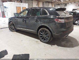 2023 Lincoln Nautilus, VIN 2LMPJ8K95PBL15617. Фото 3 з 6 з аукціону IAAI. Каталог авто зі США OpenDataCar.