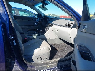 2017 Kia Optima, VIN 5XXGU4L32HG138052. Zdjęcie 5 z 6 z aukcji IAAI. Katalog aut z USA OpenDataCar.