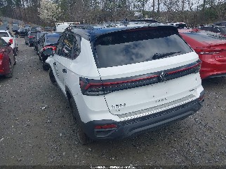 2025 Volkswagen Taos, VIN 3VV2C7B25SM006238. Фото 3 з 6 з аукціону IAAI. Каталог авто зі США OpenDataCar.