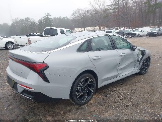 2025 Kia K5, VIN KNAG64J75S5371142. Фото 4 з 6 з аукціону IAAI. Каталог авто зі США OpenDataCar.