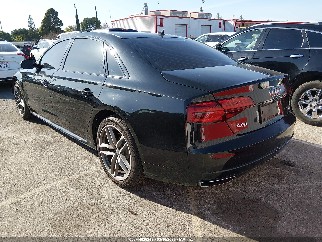 2017 Audi A8, VIN WAU44AFD7HN005312. Фото 3 из 6 с аукциона IAAI. Каталог авто из США OpenDataCar.