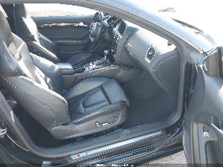 2013 Audi S5, VIN WAUCGAFR9DA034777. Фото 5 з 6 з аукціону IAAI. Каталог авто зі США OpenDataCar.