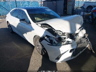 2019 Lexus ES 350, VIN JTHBZ1B19K2005133. Photo 1 of 6 from IAAI auction. OpenDataCar US salvage catalog.