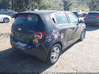 2015 Chevrolet Sonic, VIN 1G1JC6SH5F4124521. Фото 4 з 6 з аукціону IAAI. Каталог авто зі США OpenDataCar.
