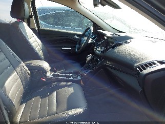 2016 Ford Escape, VIN 1FMCU9JX5GUA74689. Zdjęcie 5 z 6 z aukcji IAAI. Katalog aut z USA OpenDataCar.