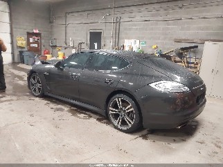 2011 Porsche Panamera, VIN WP0AA2A72BL010152. Фото 3 з 6 з аукціону IAAI. Каталог авто зі США OpenDataCar.