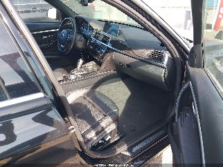 2017 Bmw 3 Series, VIN WBA8E1C31HA029784. Фото 5 з 6 з аукціону IAAI. Каталог авто зі США OpenDataCar.