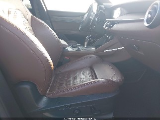 2018 Alfa romeo Stelvio, VIN ZASFAKNN4J7B70238. Фото 5 з 6 з аукціону IAAI. Каталог авто зі США OpenDataCar.