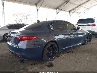 2019 Alfa romeo Giulia, VIN ZARFAMANXK7598087. Фото 4 з 6 з аукціону IAAI. Каталог авто зі США OpenDataCar.