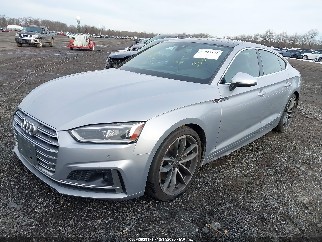 2018 Audi S5, VIN WAUC4CF51JA085056. Фото 2 из 6 с аукциона IAAI. Каталог авто из США OpenDataCar.