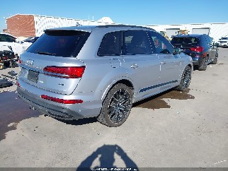 2020 Audi Q7, VIN WA1VXAF7XLD006178. Фото 4 из 6 с аукциона IAAI. Каталог авто из США OpenDataCar.