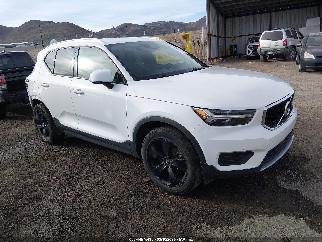 2020 Volvo XC40, VIN YV4162UK3L2310398. Фото 1 з 6 з аукціону IAAI. Каталог авто зі США OpenDataCar.