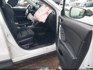 2015 Mazda CX-5, VIN JM3KE4CY0F0472668. Фото 5 з 6 з аукціону IAAI. Каталог авто зі США OpenDataCar.