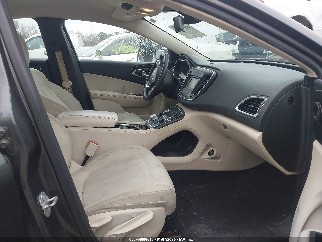 2015 Chrysler 200, VIN 1C3CCCAB7FN637814. Фото 5 з 6 з аукціону IAAI. Каталог авто зі США OpenDataCar.