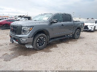 2024 Nissan Titan, VIN 1N6AA1ED2RN111231. Zdjęcie 2 z 6 z aukcji IAAI. Katalog aut z USA OpenDataCar.