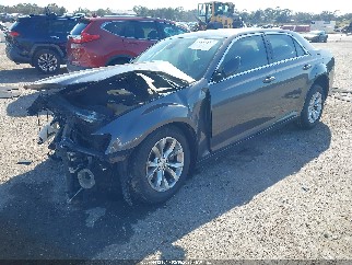 2015 Chrysler 300, VIN 2C3CCAAG2FH792084. Фото 2 з 6 з аукціону IAAI. Каталог авто зі США OpenDataCar.
