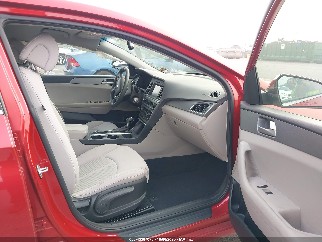 2017 Hyundai Sonata, VIN 5NPE24AF7HH498335. Фото 5 з 6 з аукціону IAAI. Каталог авто зі США OpenDataCar.