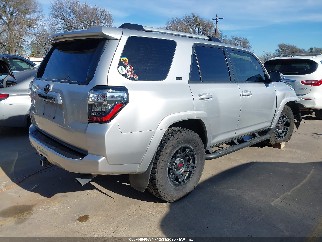 2021 Toyota 4Runner, VIN JTEFU5JR5M5248077. Фото 4 з 6 з аукціону IAAI. Каталог авто зі США OpenDataCar.