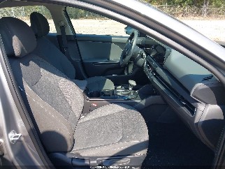 2025 Kia K4, VIN 3KPFT4DE9SE103197. Фото 5 з 6 з аукціону IAAI. Каталог авто зі США OpenDataCar.