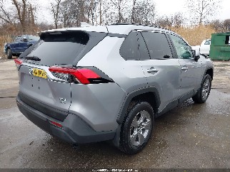 2024 Toyota RAV4, VIN 2T3P1RFV7RC460897. Фото 4 з 6 з аукціону IAAI. Каталог авто зі США OpenDataCar.