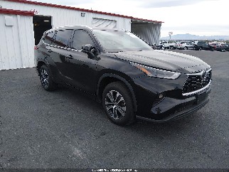 2021 Toyota Highlander, VIN 5TDGZRAH4MS051596. Фото 1 з 6 з аукціону IAAI. Каталог авто зі США OpenDataCar.