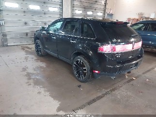 2010 Lincoln MKX, VIN 2LMDJ8JC2ABJ25829. Фото 3 з 6 з аукціону IAAI. Каталог авто зі США OpenDataCar.