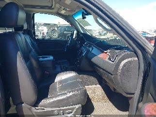 2008 Chevrolet Suburban 1500, VIN 3GNFC16068G165810. Фото 5 з 6 з аукціону IAAI. Каталог авто зі США OpenDataCar.