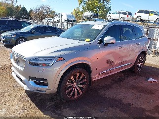 2024 Volvo XC90, VIN YV4L12PK7R1146378. Фото 2 з 6 з аукціону IAAI. Каталог авто зі США OpenDataCar.