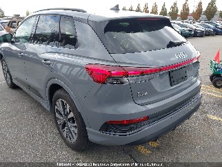 2025 Audi Q4 e-tron, VIN WA1GUAFZ0SP041506. Фото 3 из 6 с аукциона IAAI. Каталог авто из США OpenDataCar.