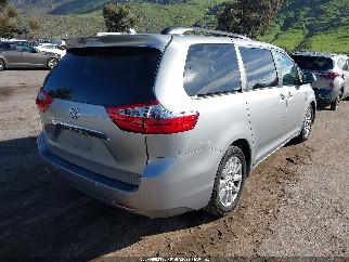 2017 Toyota Sienna, VIN 5TDYZ3DC2HS809894. Фото 4 з 6 з аукціону IAAI. Каталог авто зі США OpenDataCar.