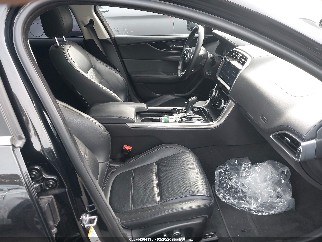2020 Jaguar XE, VIN SAJAE4FX0LCP60631. Фото 5 из 6 с аукциона IAAI. Каталог авто из США OpenDataCar.