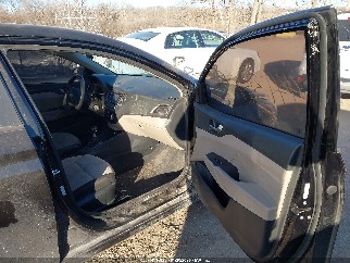 2018 Hyundai Accent, VIN 3KPC24A31JE035064. Zdjęcie 5 z 6 z aukcji IAAI. Katalog aut z USA OpenDataCar.