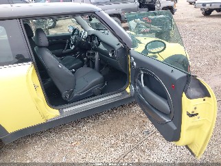 2006 Mini Cooper, VIN WMWRC33596TJ74063. Фото 5 з 6 з аукціону IAAI. Каталог авто зі США OpenDataCar.