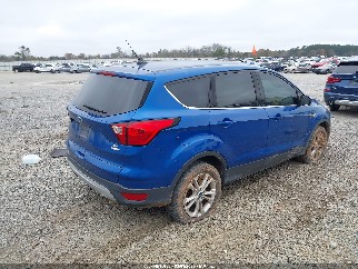 2019 Ford Escape, VIN 1FMCU0GD5KUA29530. Фото 4 з 6 з аукціону IAAI. Каталог авто зі США OpenDataCar.