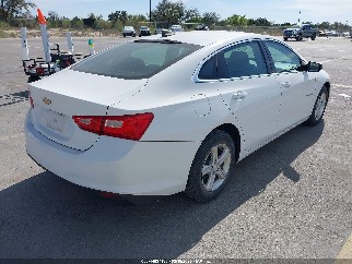 2019 Chevrolet Malibu, VIN 1G1ZC5ST1KF198213. Фото 4 з 6 з аукціону IAAI. Каталог авто зі США OpenDataCar.