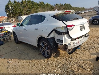 2022 Maserati Levante, VIN ZN661XUA5NX384714. Фото 3 з 6 з аукціону IAAI. Каталог авто зі США OpenDataCar.