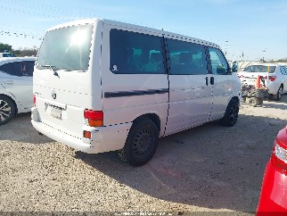 2001 Volkswagen Eurovan, VIN WV2MB47051H153048. Фото 4 з 6 з аукціону IAAI. Каталог авто зі США OpenDataCar.