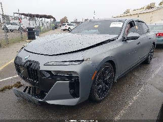 2024 Bmw 7 Series, VIN WBA33EJ0XRCP00908. Фото 2 з 6 з аукціону IAAI. Каталог авто зі США OpenDataCar.