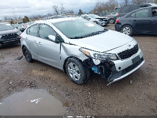 2017 Kia Forte, VIN 3KPFK4A76HE103210. Фото 1 з 6 з аукціону IAAI. Каталог авто зі США OpenDataCar.