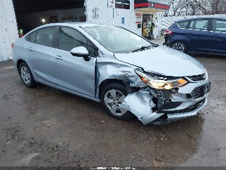2017 Chevrolet Cruze, VIN 1G1BC5SM0H7268913. Фото 1 з 6 з аукціону IAAI. Каталог авто зі США OpenDataCar.