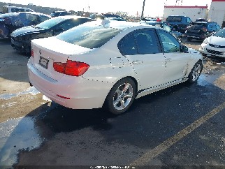 2013 Bmw 3 Series, VIN WBA3B5C53DF597043. Zdjęcie 4 z 6 z aukcji IAAI. Katalog aut z USA OpenDataCar.