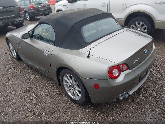 2005 Bmw Z4, VIN 4USBT33525LS58318. Фото 3 из 6 с аукциона IAAI. Каталог авто из США OpenDataCar.