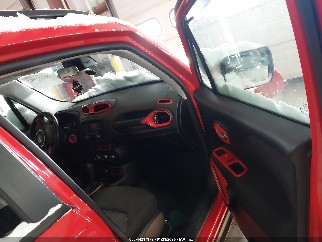 2017 Jeep Renegade, VIN ZACCJBBB2HPE55037. Фото 5 з 6 з аукціону IAAI. Каталог авто зі США OpenDataCar.