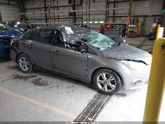 2014 Ford Focus, VIN 1FADP3F24EL439754. Zdjęcie 1 z 6 z aukcji IAAI. Katalog aut z USA OpenDataCar.