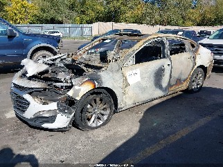 2021 Chevrolet Malibu, VIN 1G1ZD5ST9MF047880. Фото 2 з 6 з аукціону IAAI. Каталог авто зі США OpenDataCar.