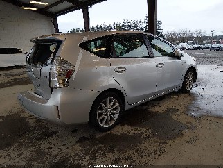 2012 Toyota Prius V, VIN JTDZN3EU8C3013104. Фото 4 з 6 з аукціону IAAI. Каталог авто зі США OpenDataCar.