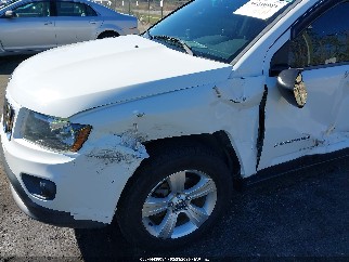 2015 Jeep Compass, VIN 1C4NJCBB6FD246667. Фото 6 з 6 з аукціону IAAI. Каталог авто зі США OpenDataCar.