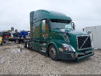 2017 Volvo VNL, VIN 4V4NC9EH8HN971010. Фото 1 из 6 с аукциона IAAI. Каталог авто из США OpenDataCar.